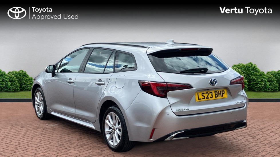Toyota Corolla 1.8 VVT-i Hybrid Icon 5dr CVT Hybrid Estate - Image 4