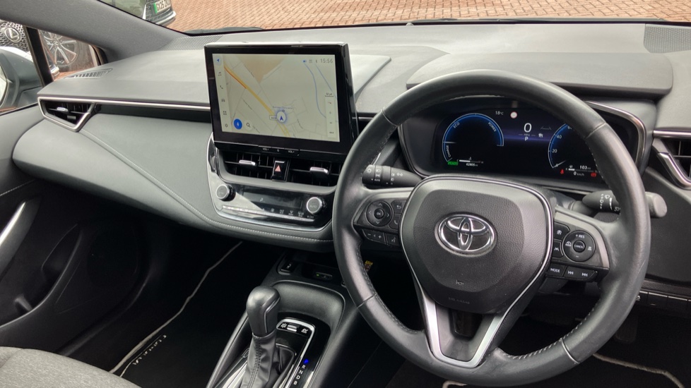 Toyota Corolla 1.8 VVT-i Hybrid Icon 5dr CVT Hybrid Estate - Image 6