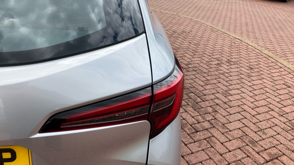 Toyota Corolla 1.8 VVT-i Hybrid Icon 5dr CVT Hybrid Estate - Image 21