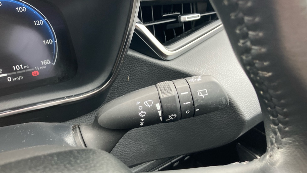 Toyota Corolla 1.8 VVT-i Hybrid Icon 5dr CVT Hybrid Estate - Image 32