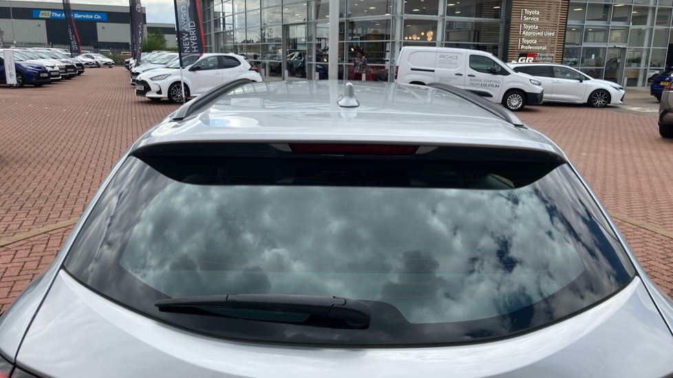 Toyota Corolla 1.8 VVT-i Hybrid Icon 5dr CVT Hybrid Estate - Image 37
