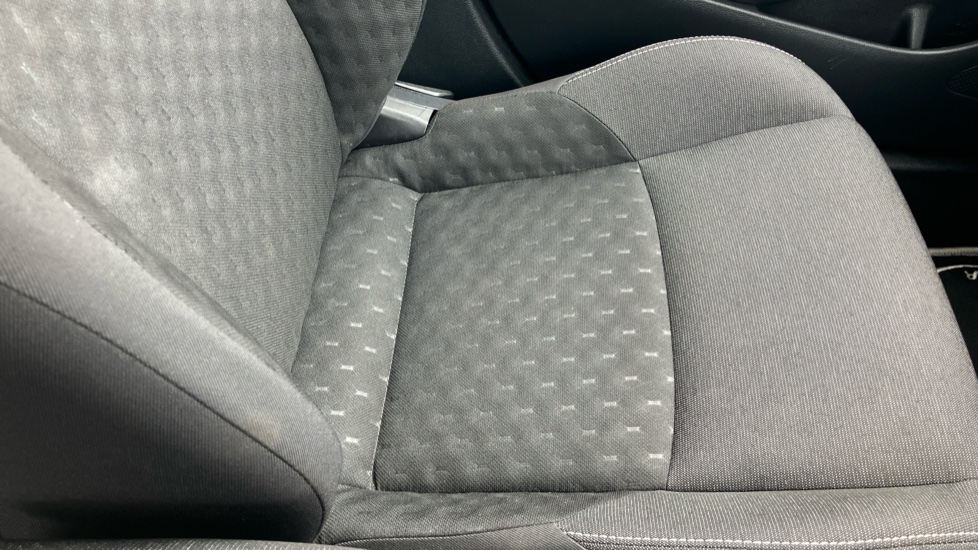 Toyota Corolla 1.8 VVT-i Hybrid Icon 5dr CVT Hybrid Estate - Image 59