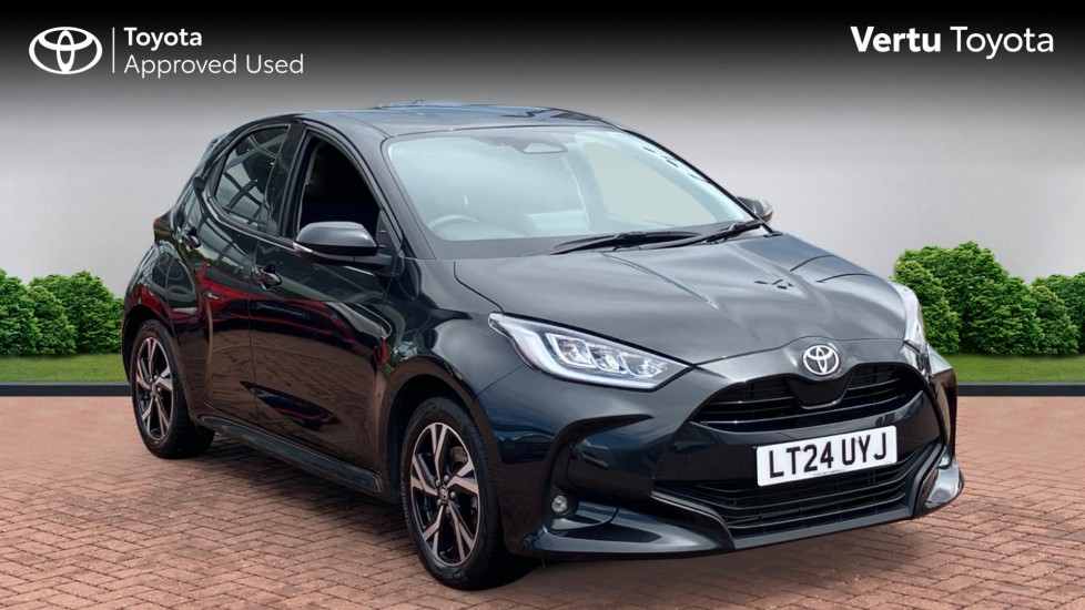Toyota Yaris 1.5 Hybrid Design 5dr CVT Hybrid Hatchback - Image 1