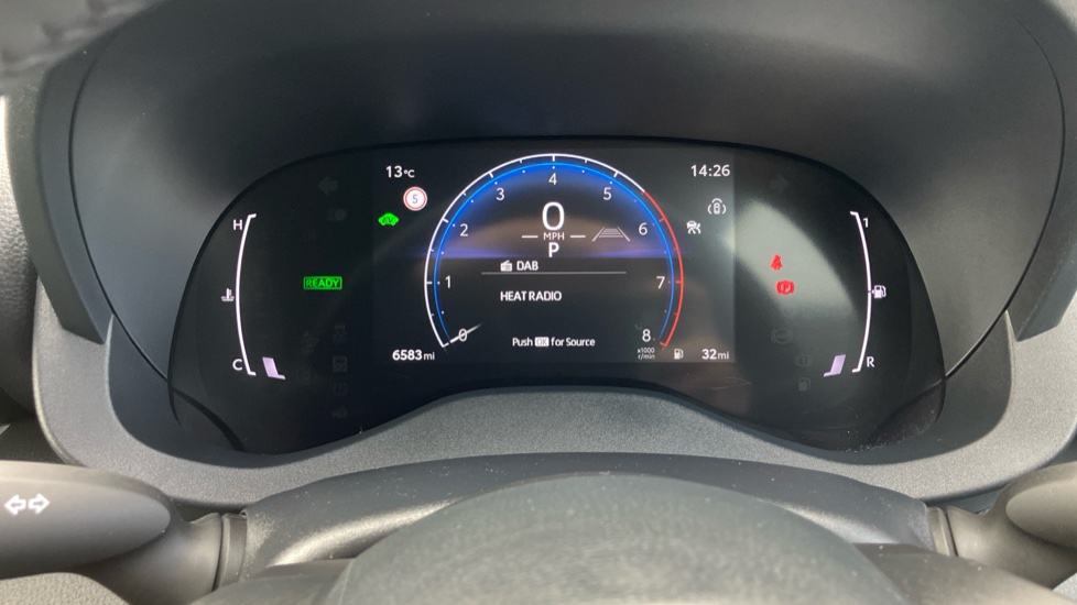 Toyota Yaris 1.5 Hybrid Design 5dr CVT Hybrid Hatchback - Image 11