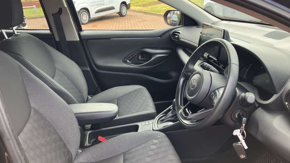 Toyota Yaris 1.5 Hybrid Design 5dr CVT Hybrid Hatchback - Image 12