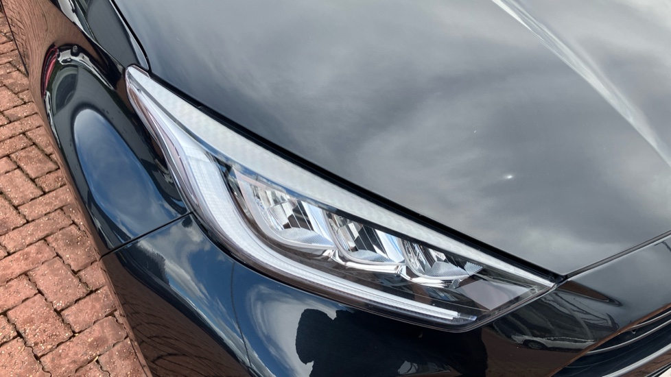 Toyota Yaris 1.5 Hybrid Design 5dr CVT Hybrid Hatchback - Image 20