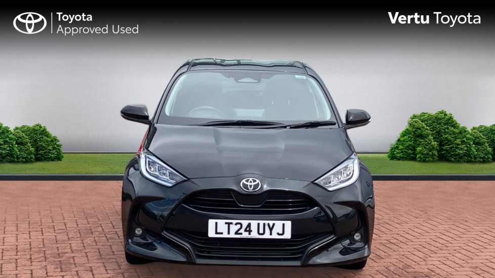 Toyota Yaris 1.5 Hybrid Design 5dr CVT Hybrid Hatchback - Image 22