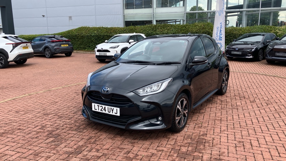 Toyota Yaris 1.5 Hybrid Design 5dr CVT Hybrid Hatchback - Image 43
