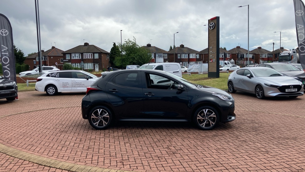 Toyota Yaris 1.5 Hybrid Design 5dr CVT Hybrid Hatchback - Image 45
