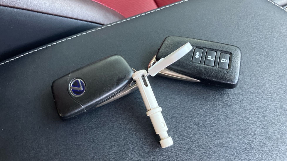 Lexus NX 300h 2.5 Premier 5dr CVT Hybrid Estate - Image 28