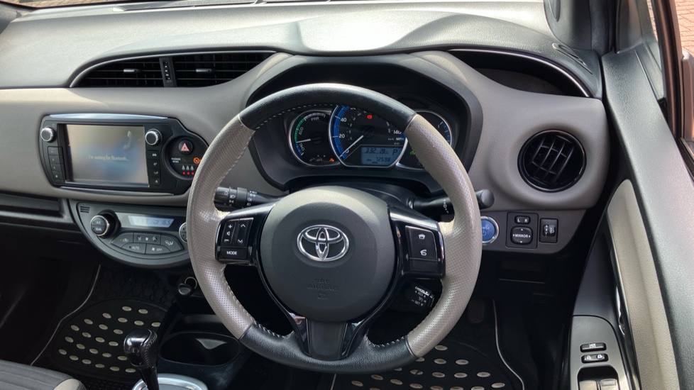 Toyota Yaris 1.5 Hybrid Design 5dr CVT Hybrid Hatchback - Image 7