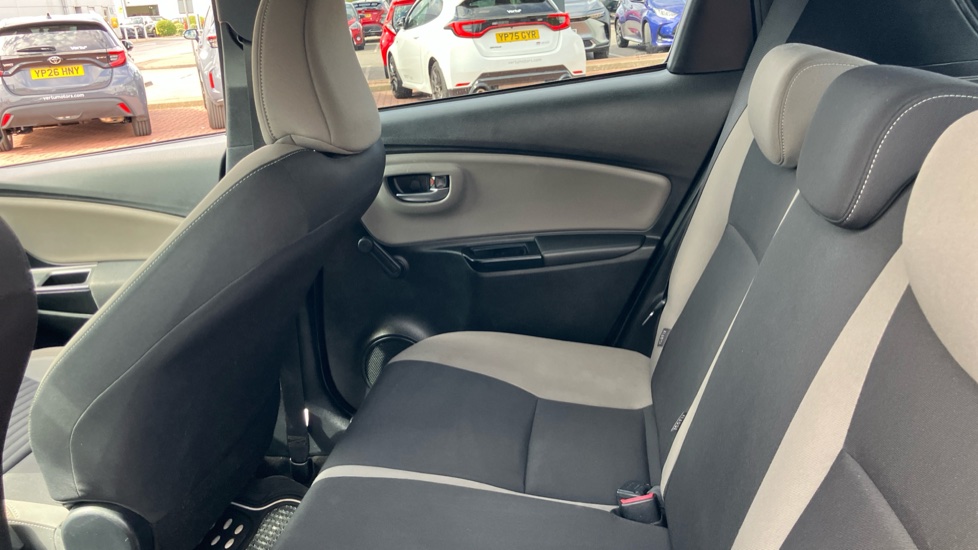 Toyota Yaris 1.5 Hybrid Design 5dr CVT Hybrid Hatchback - Image 15