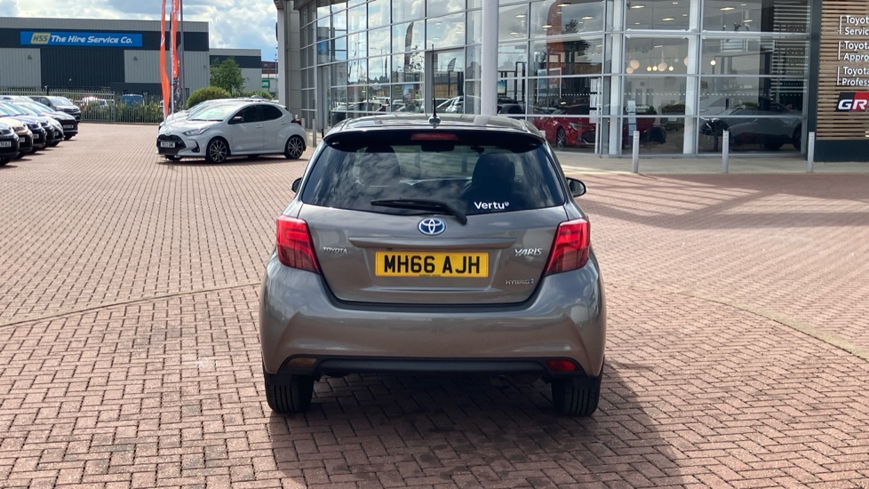 Toyota Yaris 1.5 Hybrid Design 5dr CVT Hybrid Hatchback - Image 26