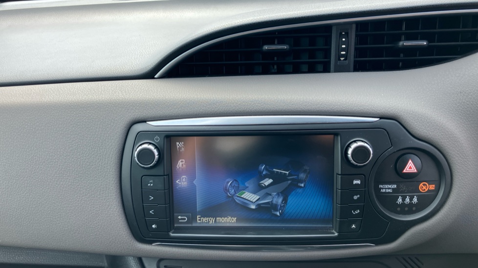 Toyota Yaris 1.5 Hybrid Design 5dr CVT Hybrid Hatchback - Image 39