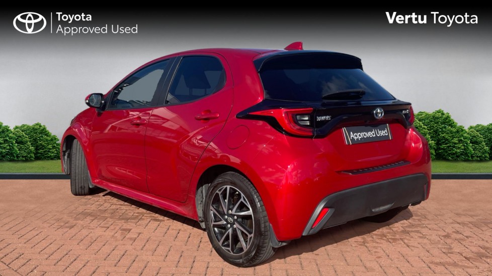 Toyota Yaris 1.5 Hybrid Design 5dr CVT Hybrid Hatchback - Image 4
