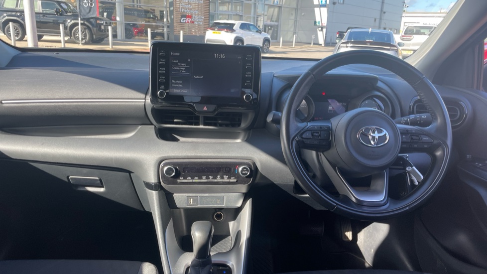 Toyota Yaris 1.5 Hybrid Design 5dr CVT Hybrid Hatchback - Image 6