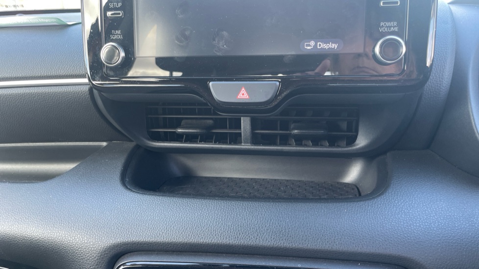 Toyota Yaris 1.5 Hybrid Design 5dr CVT Hybrid Hatchback - Image 33