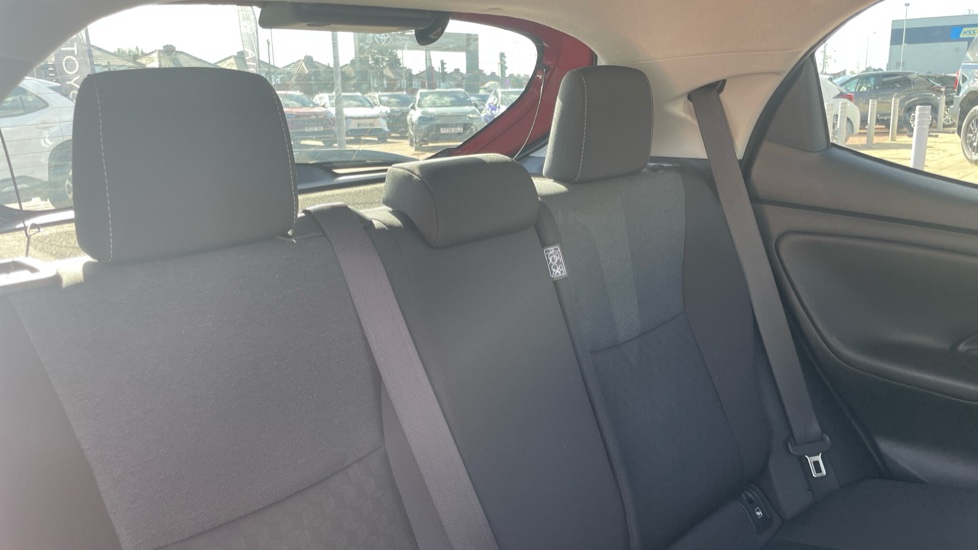 Toyota Yaris 1.5 Hybrid Design 5dr CVT Hybrid Hatchback - Image 40