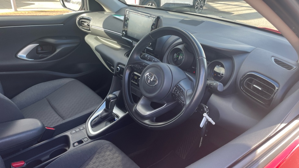 Toyota Yaris 1.5 Hybrid Design 5dr CVT Hybrid Hatchback - Image 45