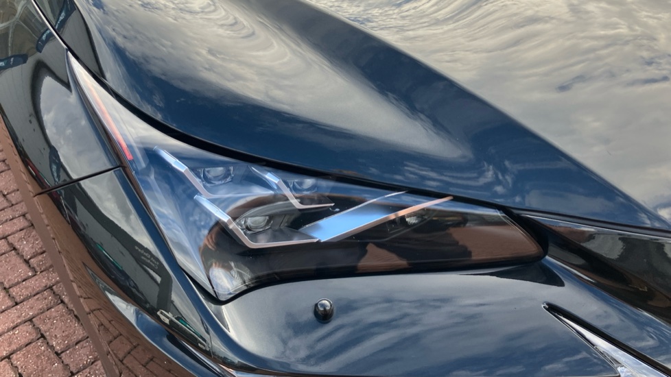 Lexus NX 300h 2.5 F-Sport 5dr CVT [Premium Pack/Pan Roof] Hybrid Estate - Image 20