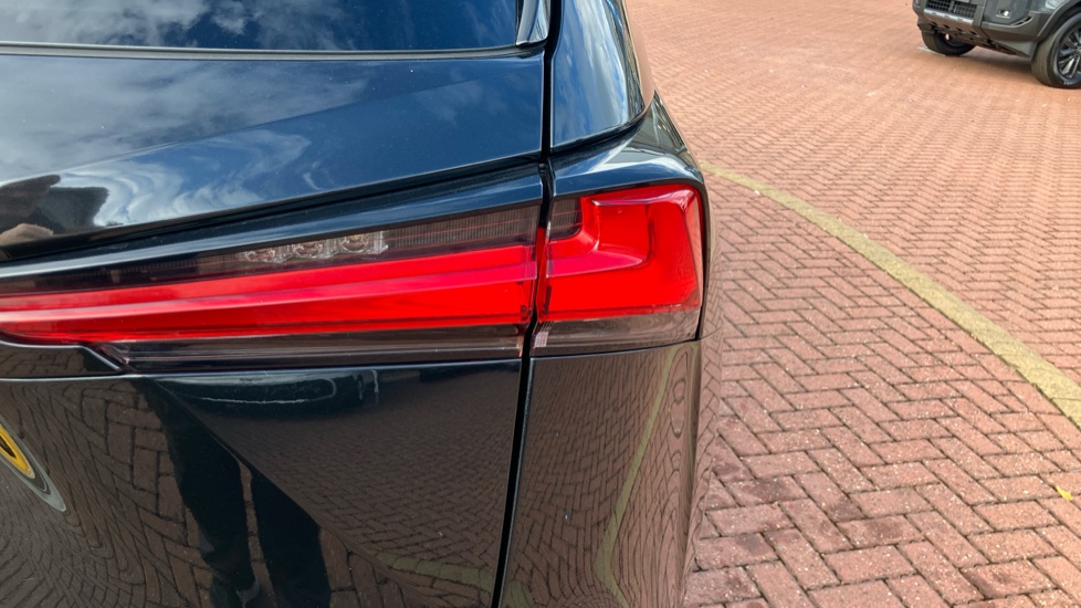 Lexus NX 300h 2.5 F-Sport 5dr CVT [Premium Pack/Pan Roof] Hybrid Estate - Image 21