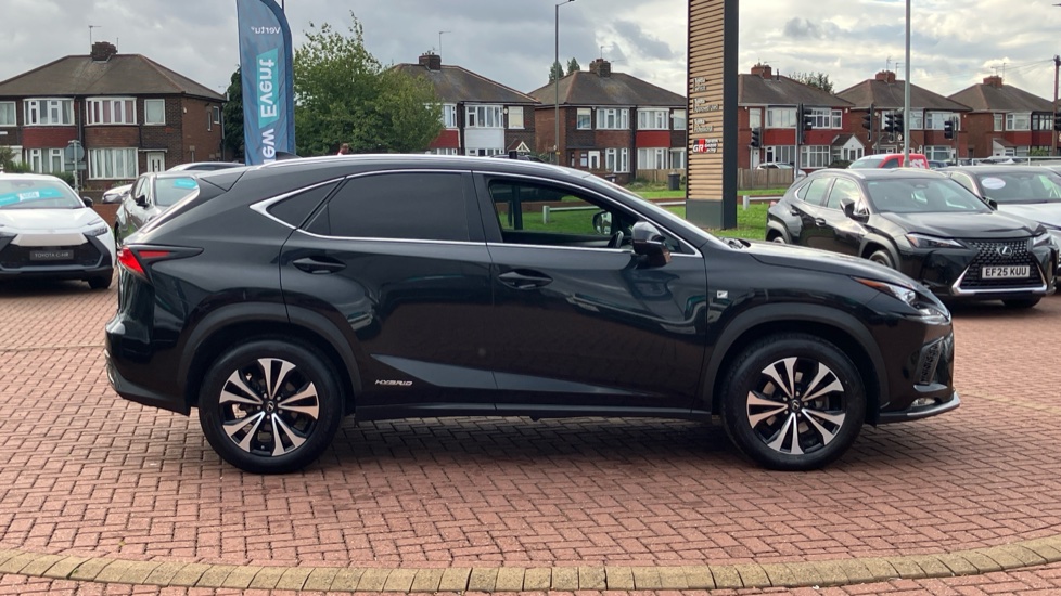 Lexus NX 300h 2.5 F-Sport 5dr CVT [Premium Pack/Pan Roof] Hybrid Estate - Image 23