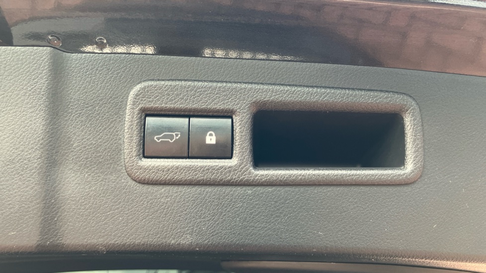 Lexus NX 300h 2.5 F-Sport 5dr CVT [Premium Pack/Pan Roof] Hybrid Estate - Image 53