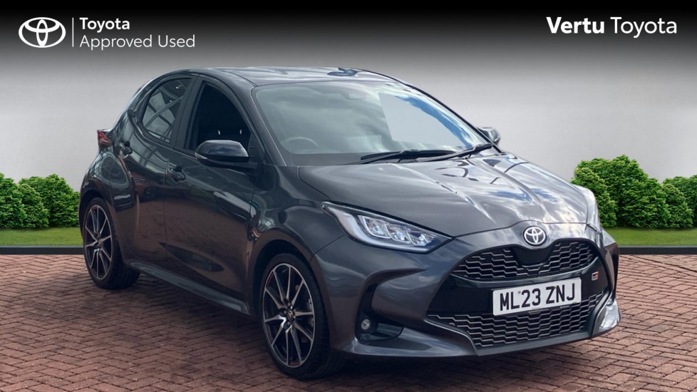 Toyota Yaris 1.5 Hybrid GR Sport 5dr CVT Hybrid Hatchback - Image 1