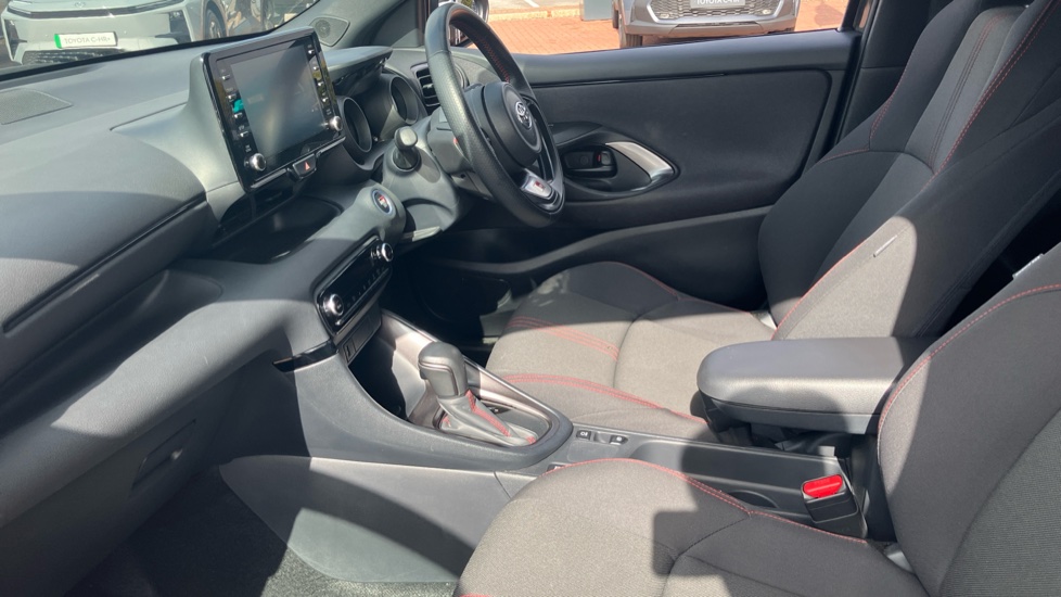 Toyota Yaris 1.5 Hybrid GR Sport 5dr CVT Hybrid Hatchback - Image 5
