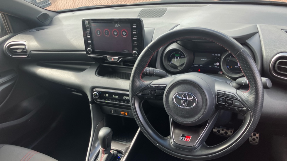 Toyota Yaris 1.5 Hybrid GR Sport 5dr CVT Hybrid Hatchback - Image 6