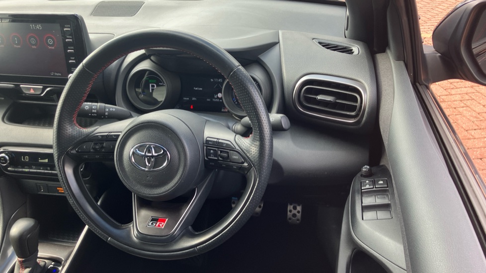 Toyota Yaris 1.5 Hybrid GR Sport 5dr CVT Hybrid Hatchback - Image 10
