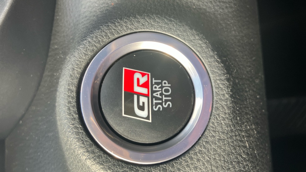 Toyota Yaris 1.5 Hybrid GR Sport 5dr CVT Hybrid Hatchback - Image 16