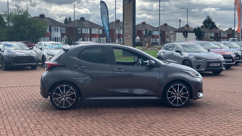Toyota Yaris 1.5 Hybrid GR Sport 5dr CVT Hybrid Hatchback - Image 23