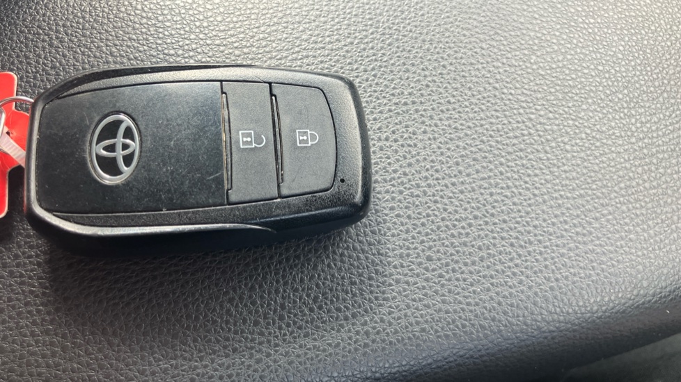Toyota Yaris 1.5 Hybrid GR Sport 5dr CVT Hybrid Hatchback - Image 28