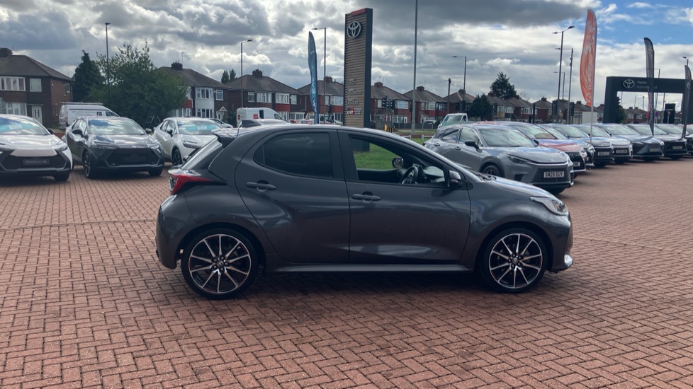 Toyota Yaris 1.5 Hybrid GR Sport 5dr CVT Hybrid Hatchback - Image 43
