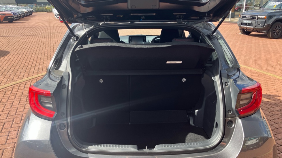 Toyota Yaris 1.5 Hybrid GR Sport 5dr CVT Hybrid Hatchback - Image 52