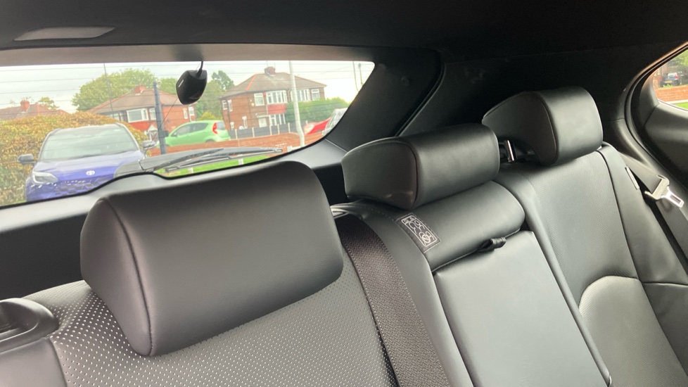 Lexus UX 250h 2.0 Takumi 5dr CVT Hybrid Hatchback - Image 18