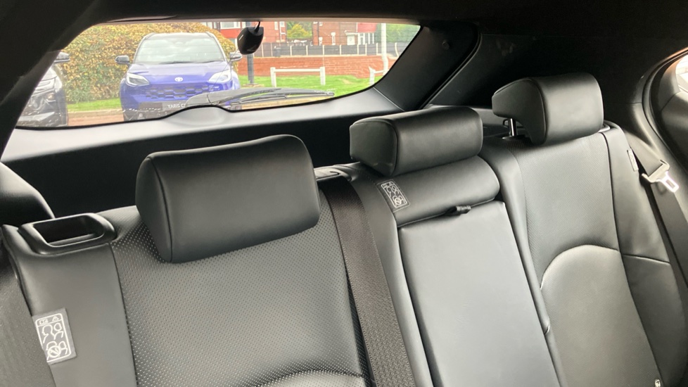 Lexus UX 250h 2.0 Takumi 5dr CVT Hybrid Hatchback - Image 36