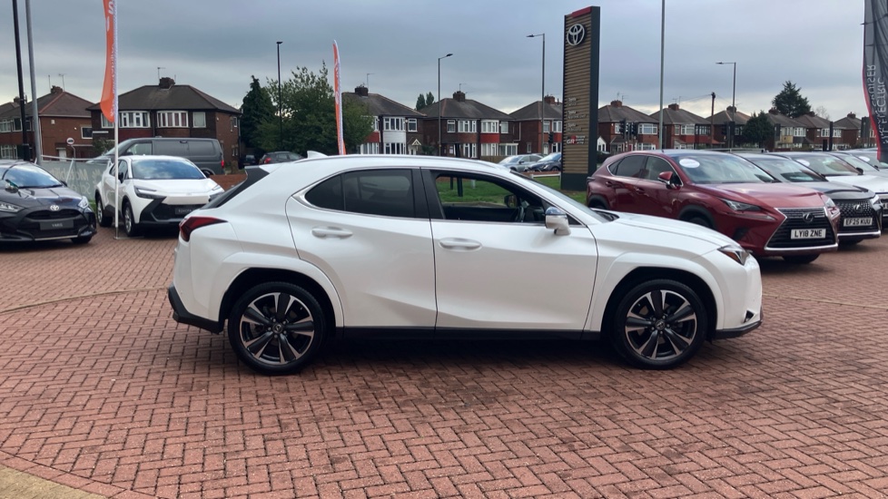 Lexus UX 250h 2.0 Takumi 5dr CVT Hybrid Hatchback - Image 49