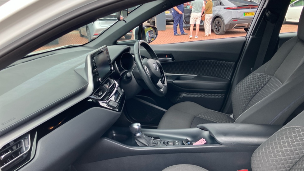 Toyota C-HR 1.8 Hybrid Icon 5dr CVT Hybrid Hatchback - Image 5