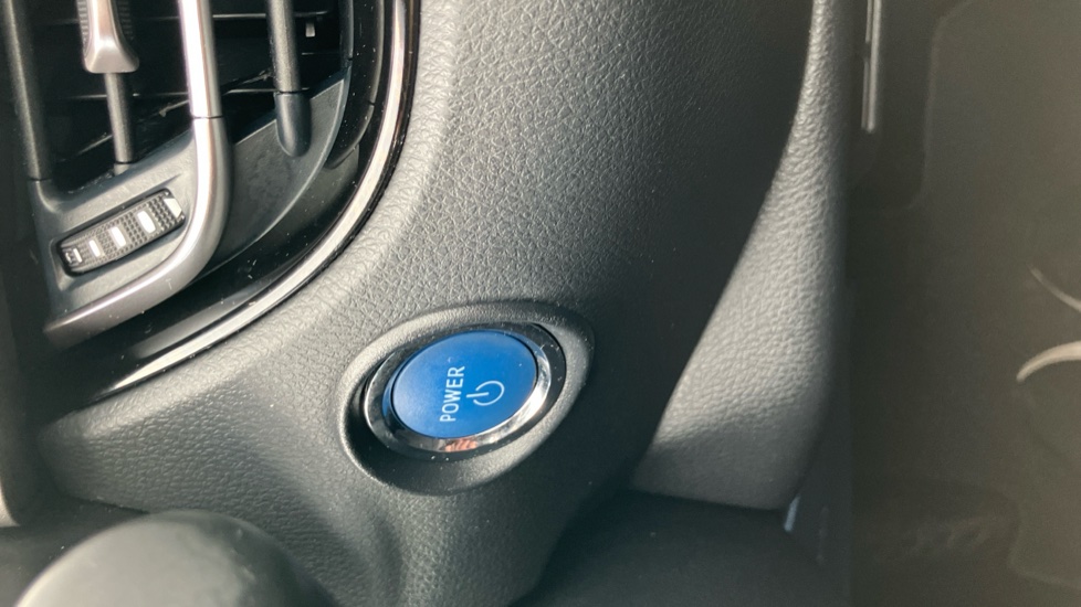 Toyota C-HR 1.8 Hybrid Icon 5dr CVT Hybrid Hatchback - Image 16