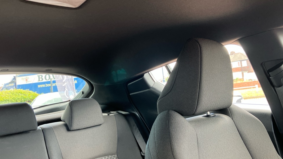 Toyota C-HR 1.8 Hybrid Icon 5dr CVT Hybrid Hatchback - Image 19
