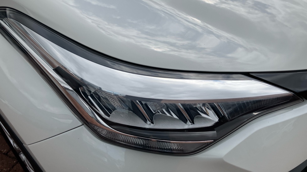 Toyota C-HR 1.8 Hybrid Icon 5dr CVT Hybrid Hatchback - Image 20