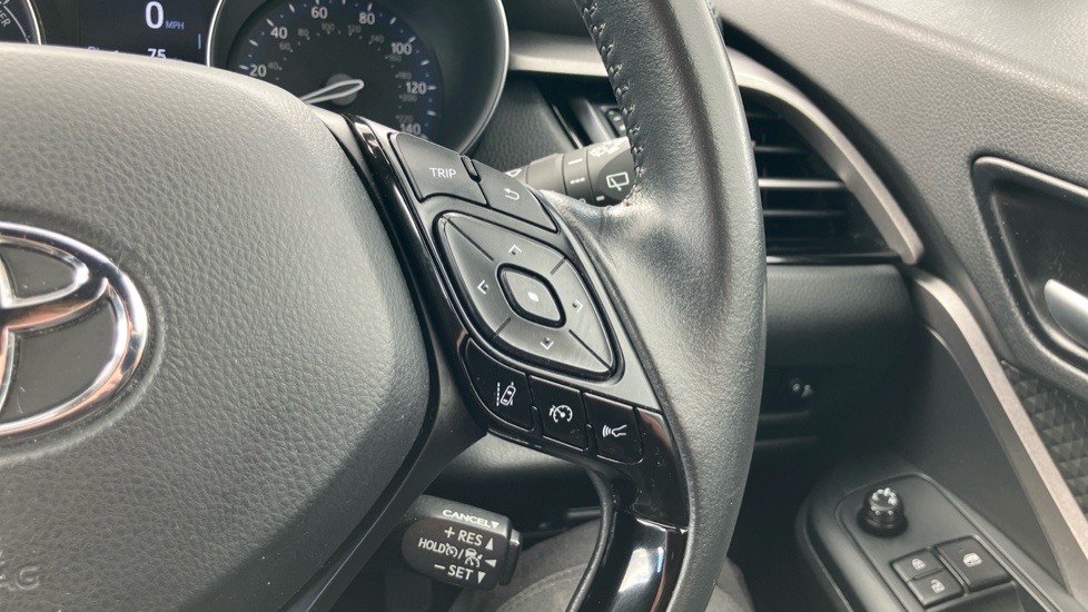 Toyota C-HR 1.8 Hybrid Icon 5dr CVT Hybrid Hatchback - Image 29