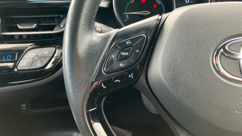 Toyota C-HR 1.8 Hybrid Icon 5dr CVT Hybrid Hatchback - Image 34