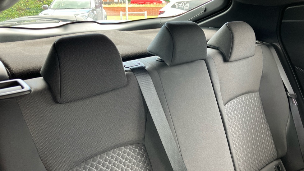 Toyota C-HR 1.8 Hybrid Icon 5dr CVT Hybrid Hatchback - Image 35
