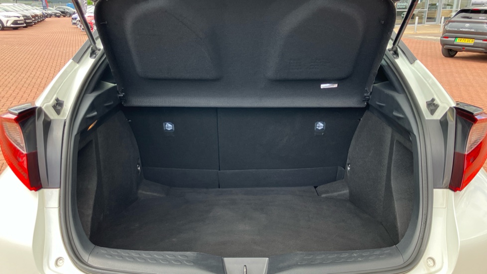 Toyota C-HR 1.8 Hybrid Icon 5dr CVT Hybrid Hatchback - Image 45