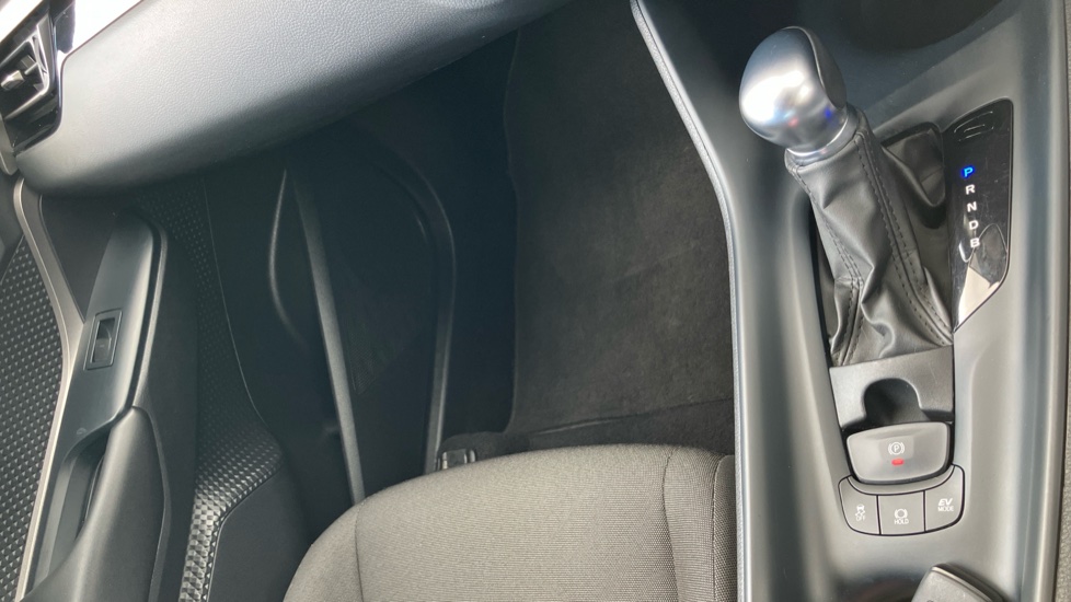 Toyota C-HR 1.8 Hybrid Icon 5dr CVT Hybrid Hatchback - Image 59