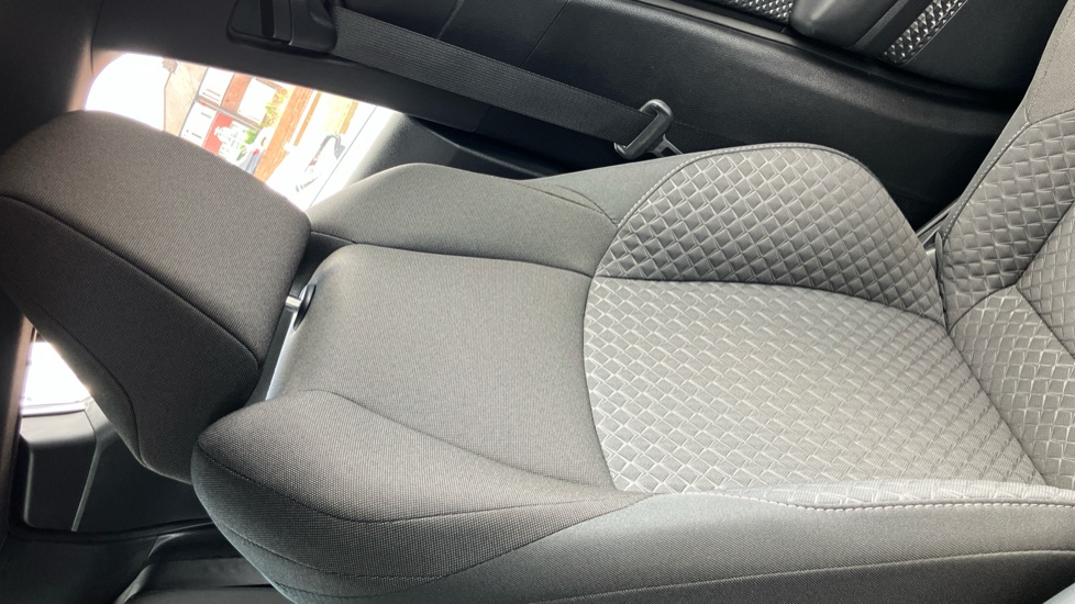Toyota C-HR 1.8 Hybrid Icon 5dr CVT Hybrid Hatchback - Image 61