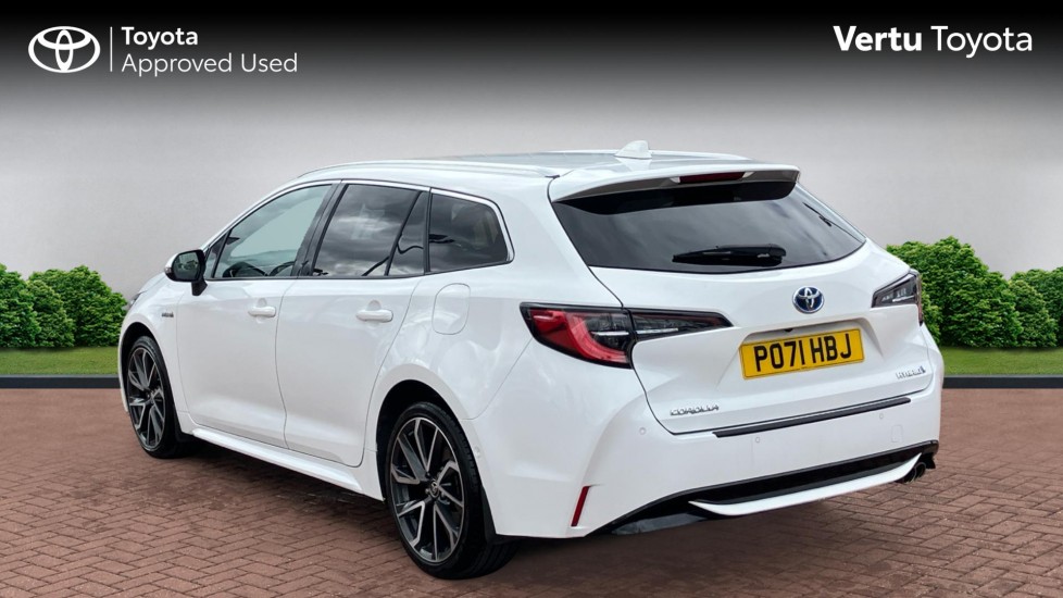 Toyota Corolla 2.0 VVT-i Hybrid Excel 5dr CVT Hybrid Estate - Image 4